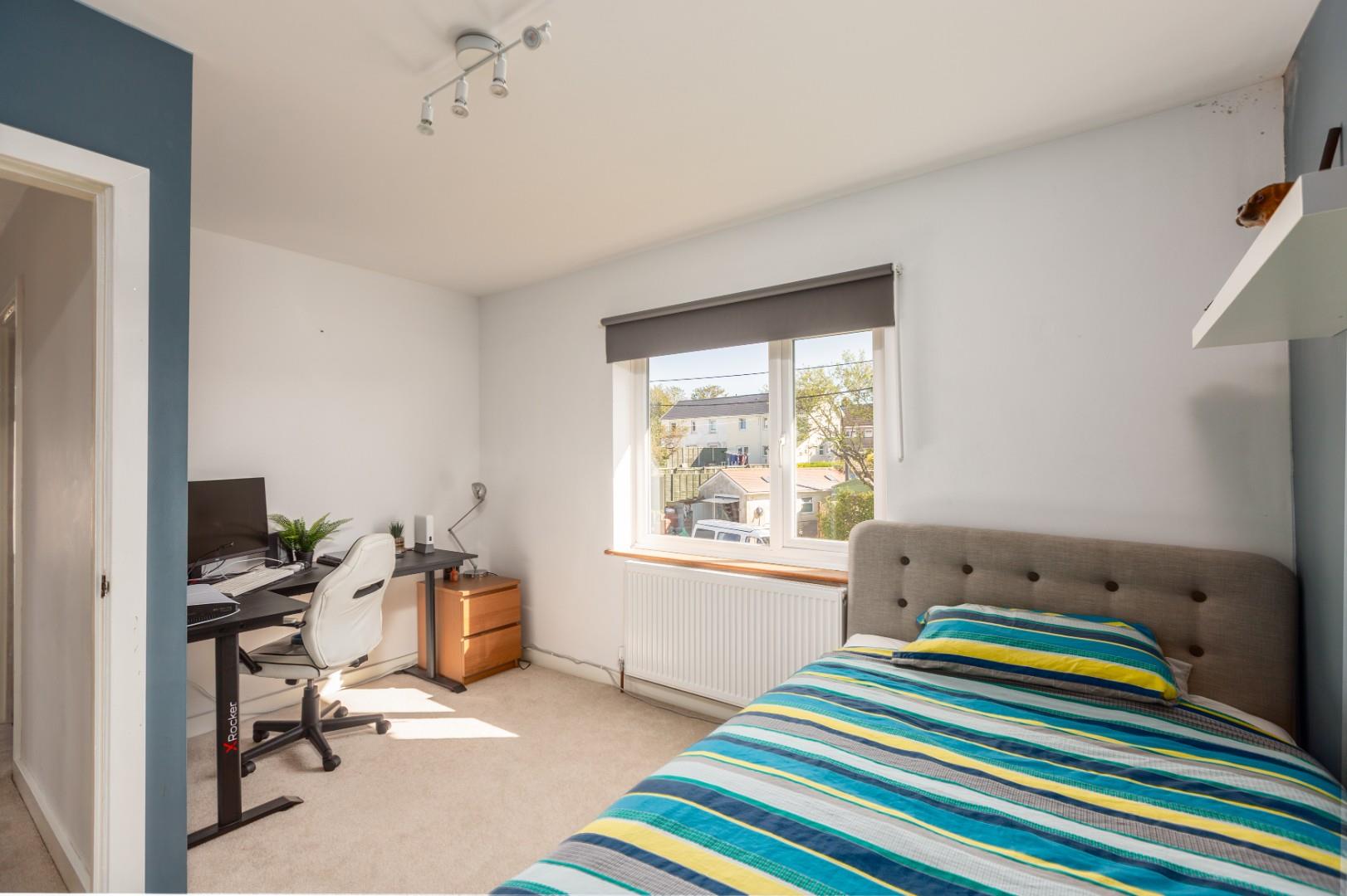 Tirmynydd Road, Three Crosses, Swansea, SA4 3PB